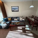 Apartment Stylish Downtown - 300m From The Gondola & Free Parking *