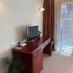 Modern Cozy Apartment - 5 Min To Gondola - Free Parking & Terrace Апартаменти *