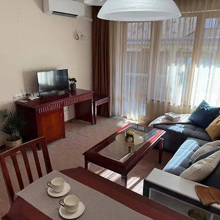 Апартамент Cozy 300m To Gondola - Free Parking Банско