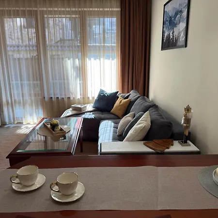 Cozy 300m To Gondola - Free Parking *