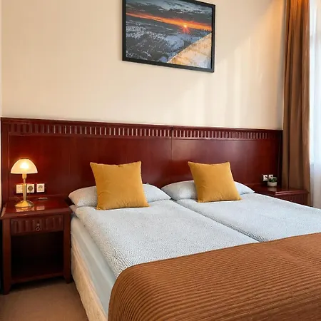 Modern Cozy Apartment With Terrace - 5 Min To Gondola Apartment