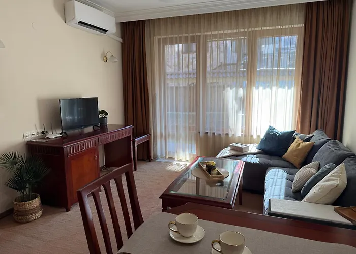 Cozy 300m To Gondola - Free Parking *