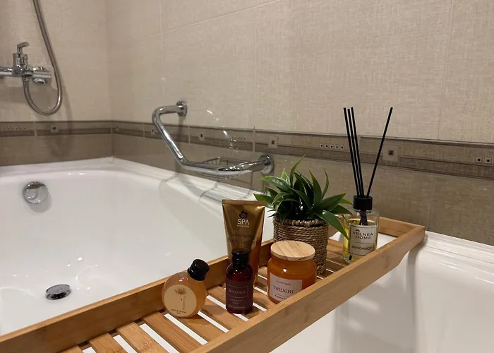 Cozy 300m To Gondola - Free Parking