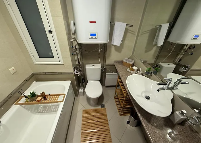 Cozy 300m To Gondola - Free Parking