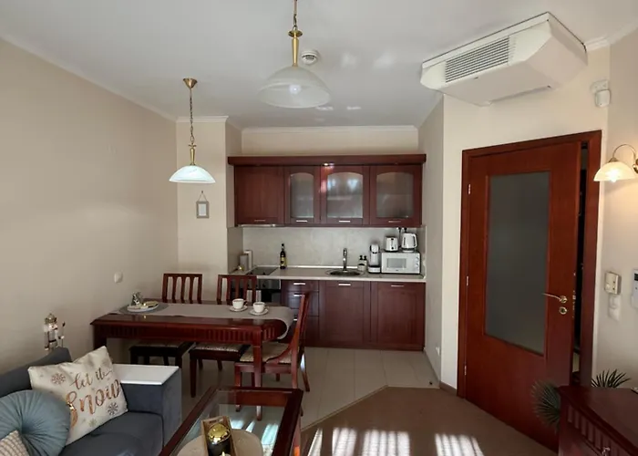 Cozy 300m To Gondola - Free Parking *