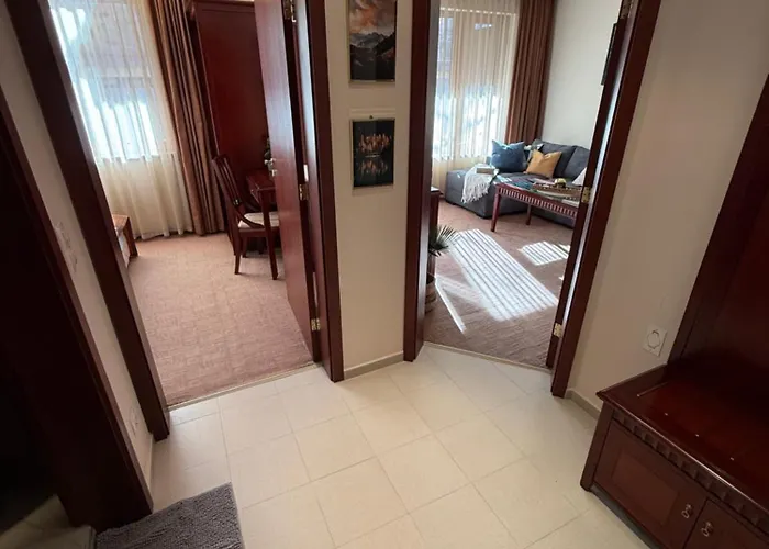 Cozy 300m To Gondola - Free Parking *